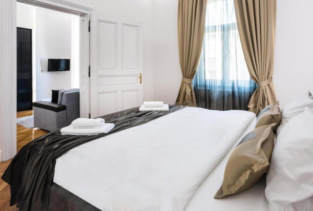 Lux Nice City Center With Private Parking Zagrzeb Zewnętrze zdjęcie